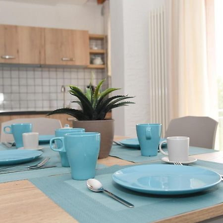 Blue Apartment - A Due Passi Dal Lago, Parcheggio Privato 拉齐塞 外观 照片
