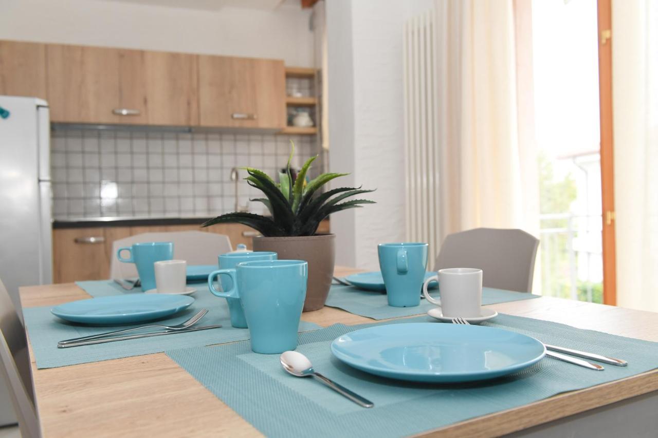 Blue Apartment - A Due Passi Dal Lago, Parcheggio Privato 拉齐塞 外观 照片