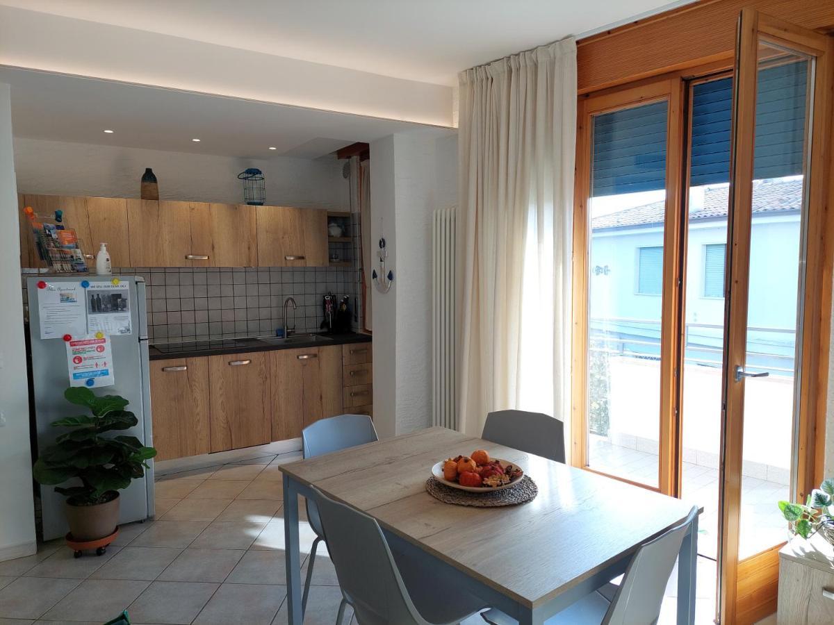 Blue Apartment - A Due Passi Dal Lago, Parcheggio Privato 拉齐塞 外观 照片