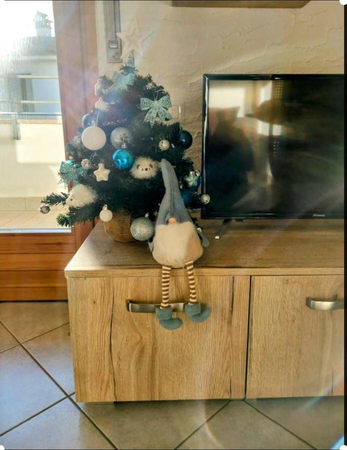 Blue Apartment - A Due Passi Dal Lago, Parcheggio Privato 拉齐塞 外观 照片