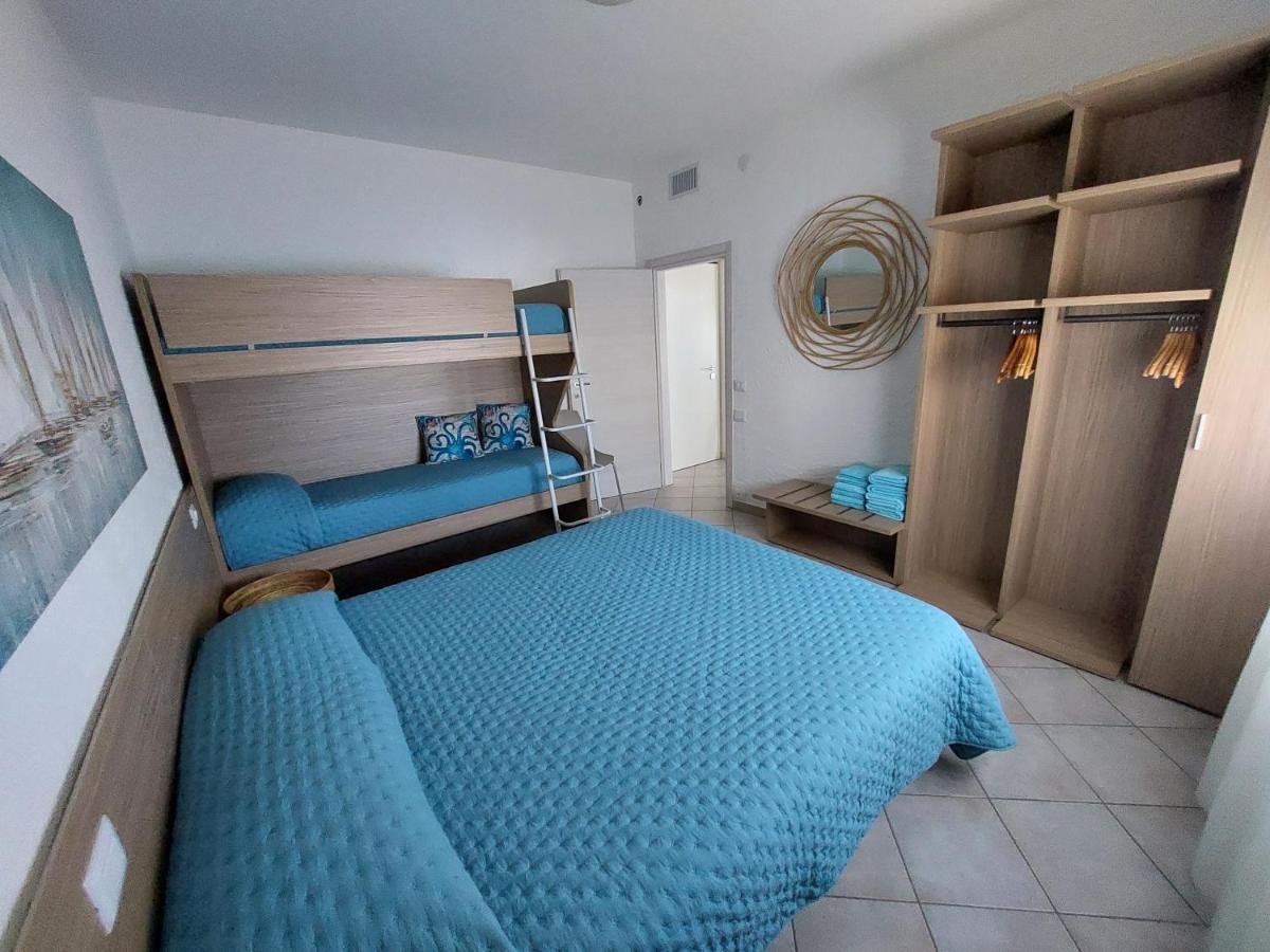 Blue Apartment - A Due Passi Dal Lago, Parcheggio Privato 拉齐塞 外观 照片